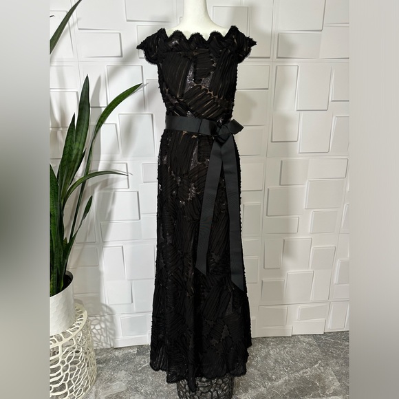 Tadashi Shoji Demie gown 8 black, sequins, ruffles. Ribbon tie waist - Picture 5 of 13